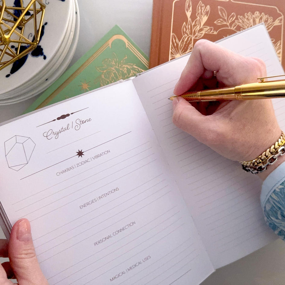 CRYSTAL JOURNAL | Crystal Companion Journal - Resource Divination Journal