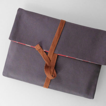 REVERSABLE ENVELOPE POUCH | Ember Dot Cotton Canvas Everyday Pouch Accessory