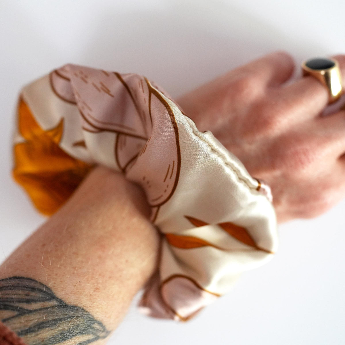 SILK SCRUNCHIES | Prairie Dawn - 100% Silk, Versatile hair Accessory